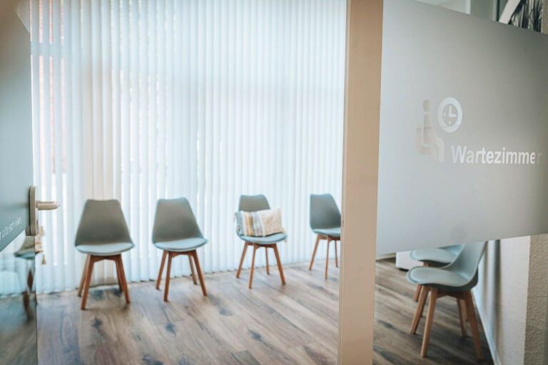 zahnarzt-marienkirche-ochtrup-praxisrundgang-wartezimmer