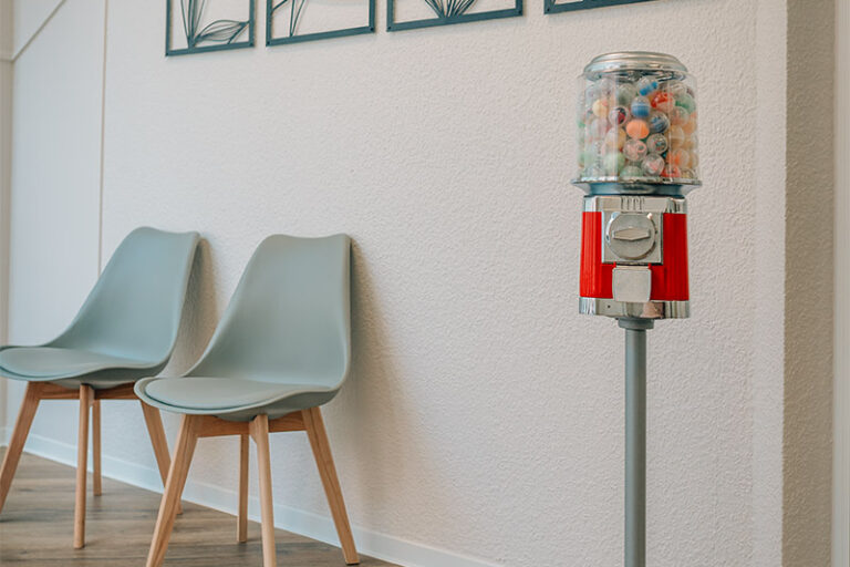 zahnarzt-marienkirche-ochtrup-praxisrundgang-wartezimmer_detail